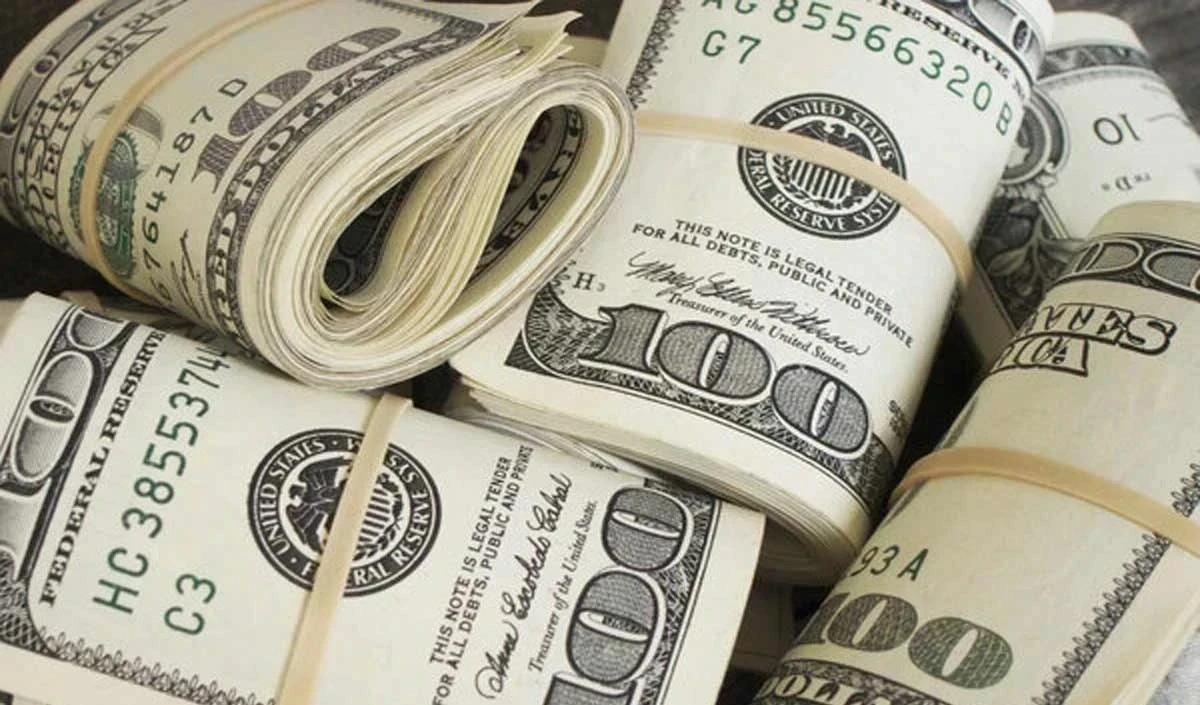 रुपये ने शुरुआती कारोबार में अमेरिकी डॉलर के मुकाबले सीमित दायरे में किया कारोबार