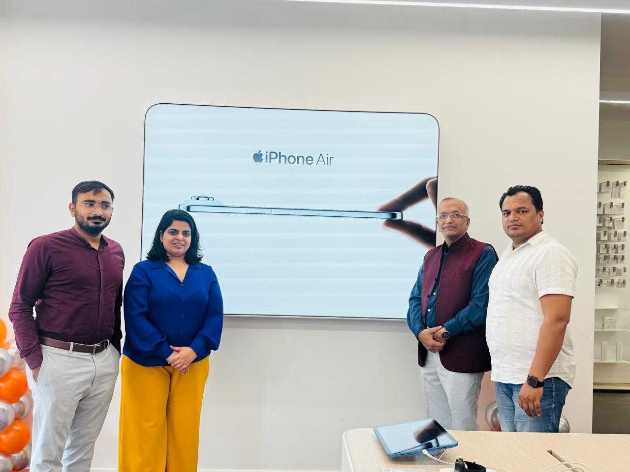 भारत में शुरू हुई Apple iPhone 17 सीरीज़ की बिक्री: Imagine Apple Premium Partner ने दिखाया नया लाइनअप
