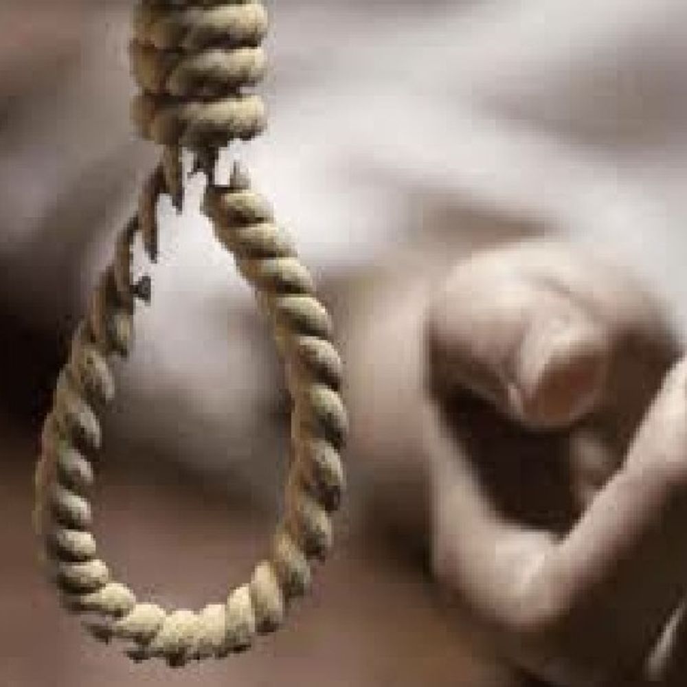 प्रतियोगिता की तैयारी कर रहे छात्राएं की आत्महत्या:लखनऊ में लगाई फांसी, पुलिस जांच में जुटी