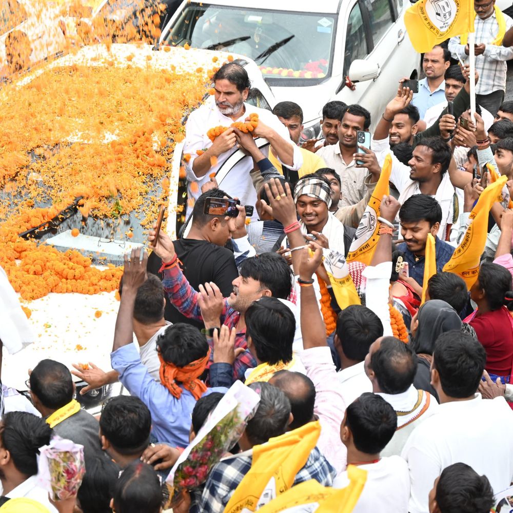 मुजफ्फरपुर में प्रशांत किशोर का 50km लंबा रोड शो:चार विधानसभाओं से गुजरा काफिला, कहा- प्रधानमंत्री वोट बिहार से लेते हैं, फैक्ट्री गुजरात में लगाते हैं