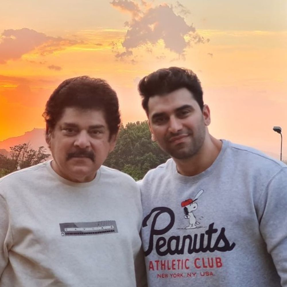 पंकज धीर को याद कर भावुक हुए बेटे निकितन:कहा- सबसे अच्छा दोस्त खो दिया, कई मैसेज मिले, जवाब देने की स्थिति में नहीं था