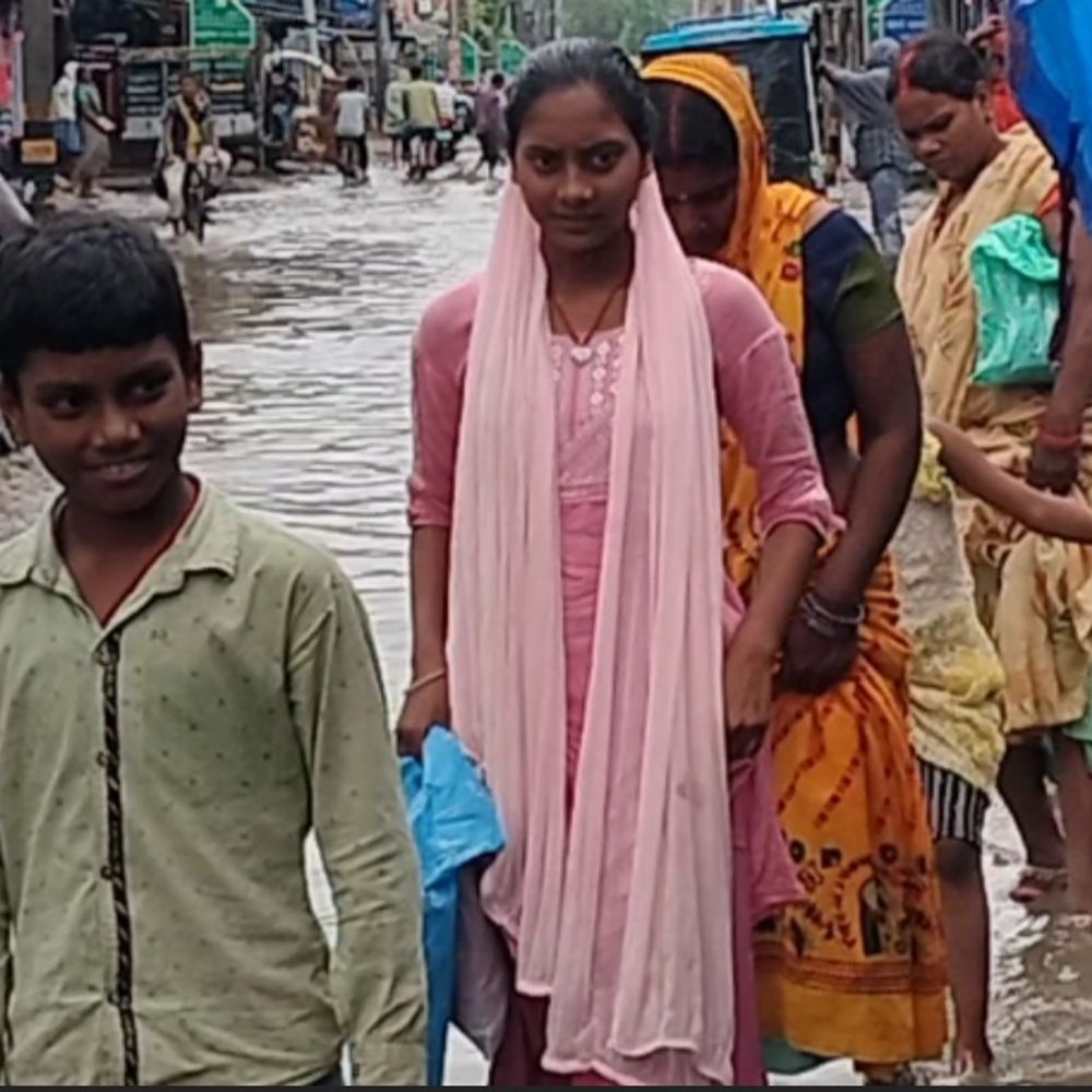 गोगरी में बारिश से सड़कों पर जल जमाव:नगर परिषद क्षेत्र में आवागमन बाधित, निकासी व्यवस्था का अभाव