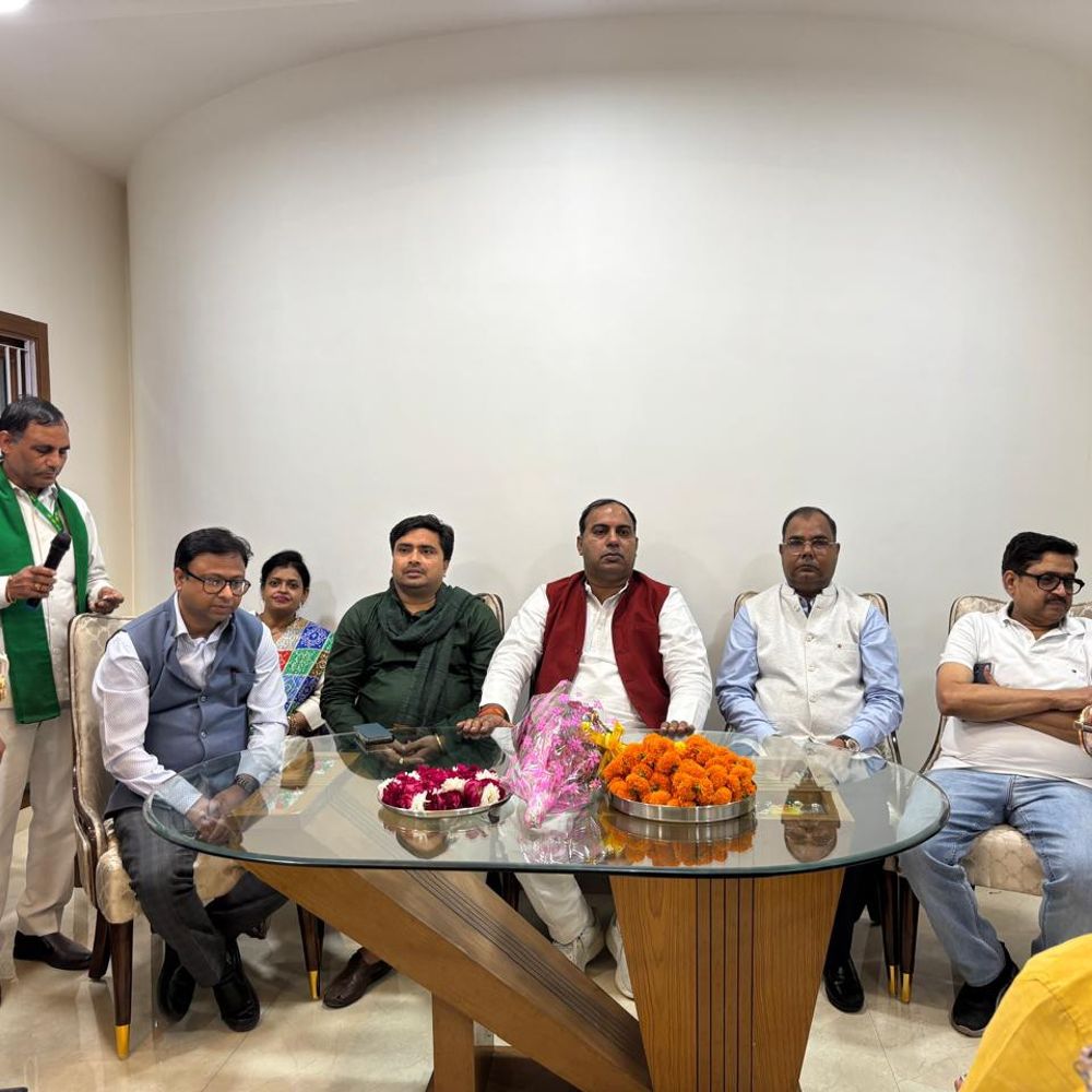 बुलंदशहर में फिल्म निर्माता अमित जानी का स्वागत:आगामी फिल्मों के बारे में चर्चा की, फिल्म निर्माण पहल की सराहना