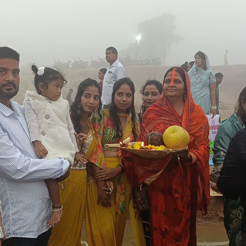 उगते सूर्य को अर्घ्य के साथ छठ महापर्व संपन्न:जमुई में सुरक्षा के कड़े इंतजाम, घाटों पर दिखी श्रद्धालुओं की भीड़