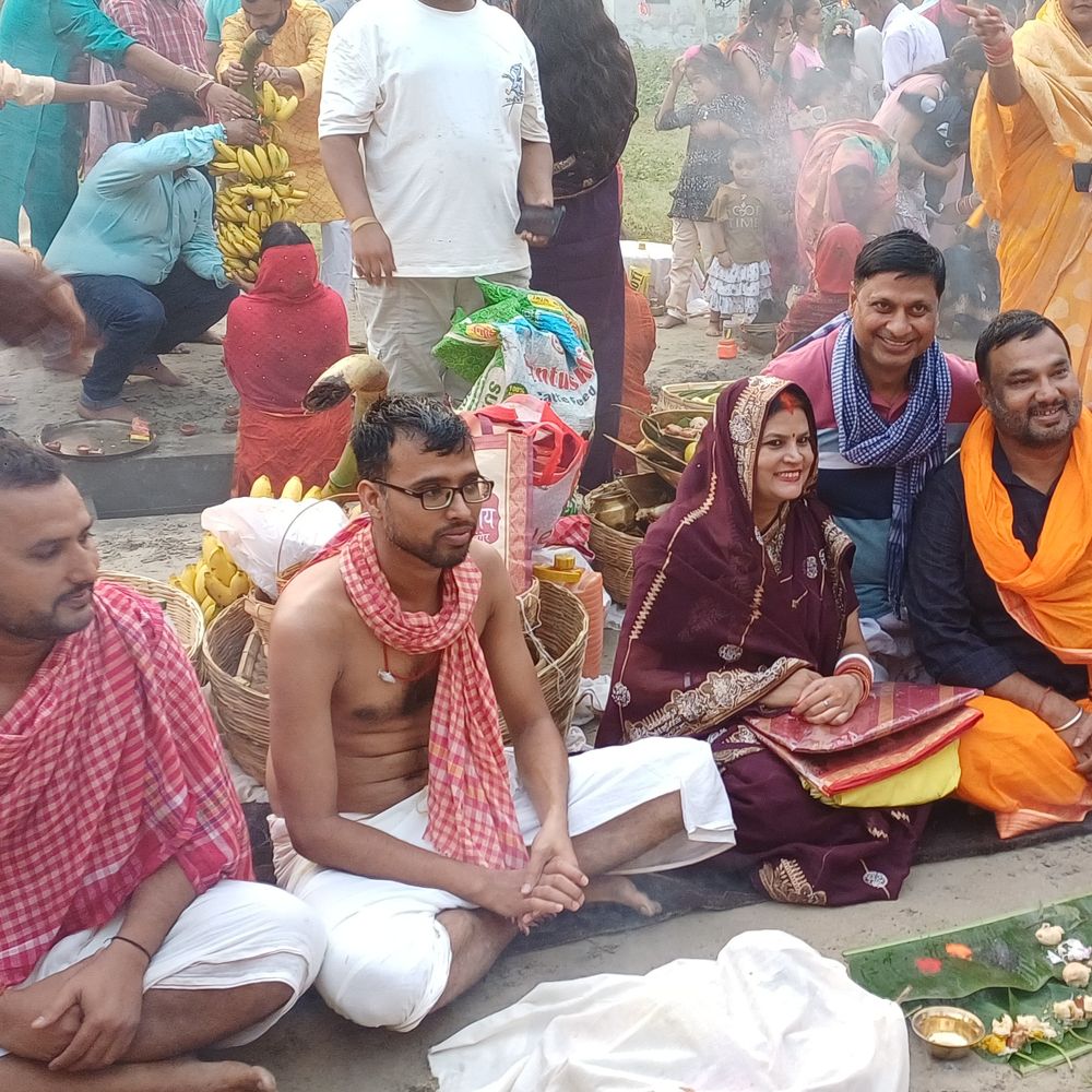 मुंगेर में संपन्न हुआ लोक आस्था का महापर्व छठ:उगते सूर्य को अर्घ्य देने के साथ छठ व्रतियों ने तोड़ा 36 घंटे का निर्जला उपवास