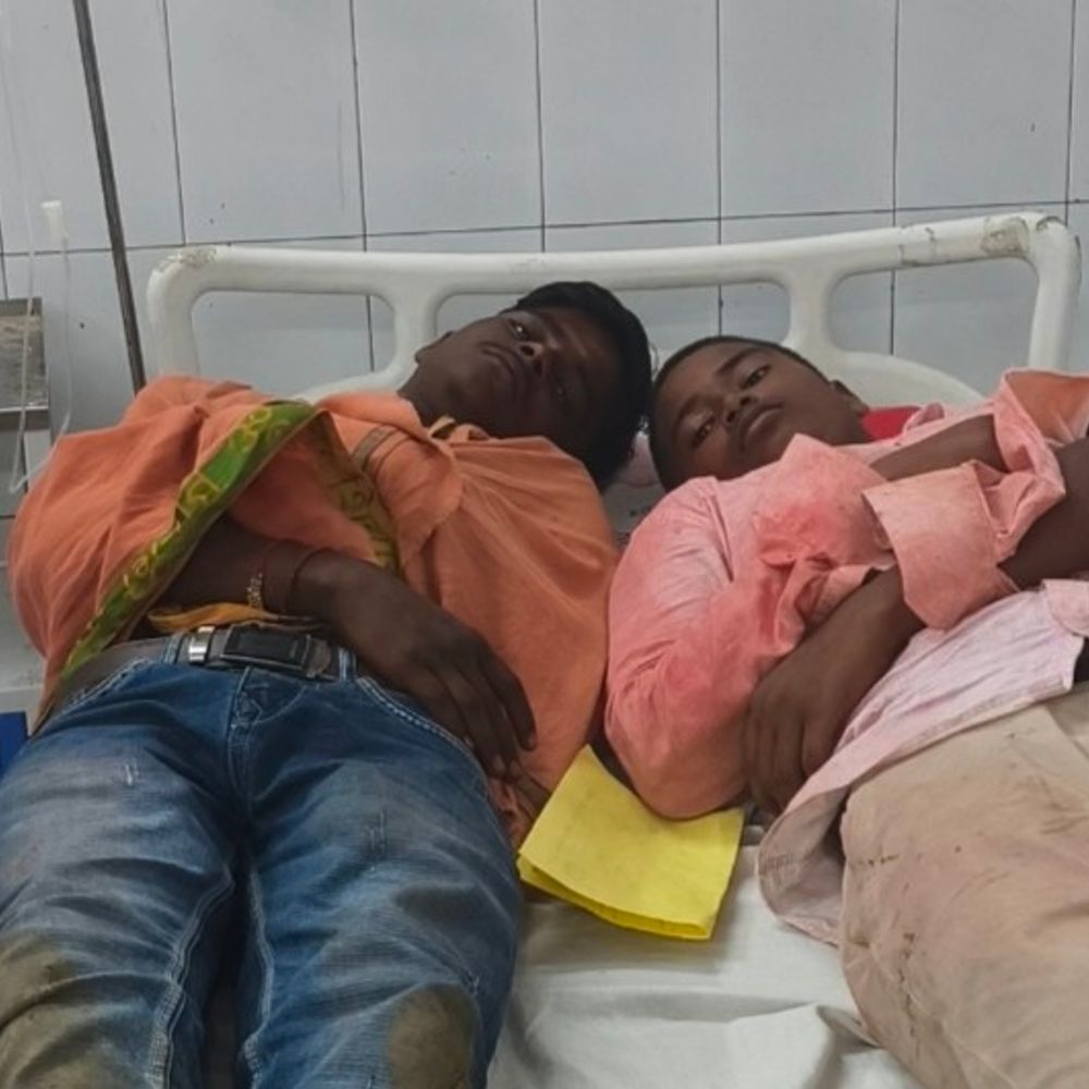 डीजे पर नाचने को लेकर मारपीट, 3 घायल:छठी मईया प्रतिमा विसर्जन जुलूस के दौरान की घटना, घायल बोला-अंधेरे में ले जाकर पीटा