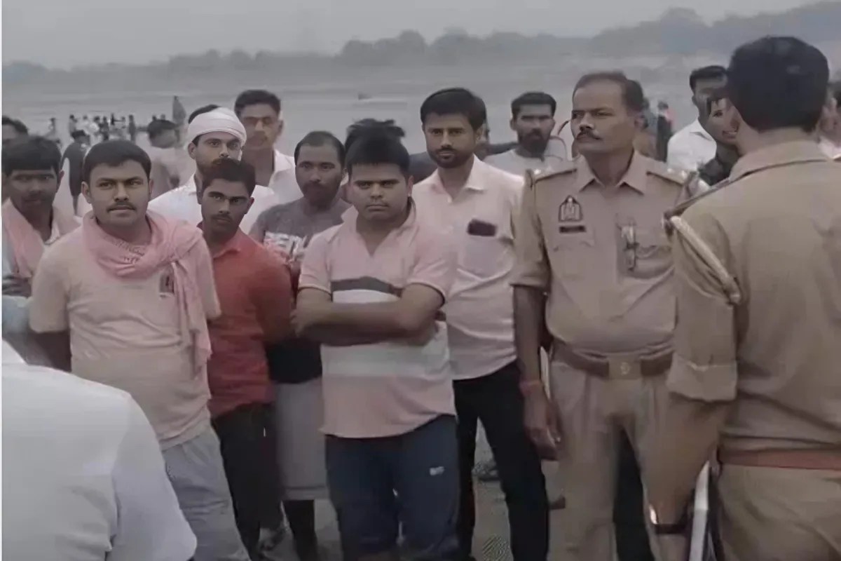 Chhath Tragedy: छठ पूजा में खुशी मातम में बदली: नाव पलटी, तीन लापता, दो की मौत
