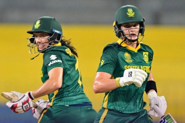 SL W vs SA W Match Highlights: महिला विश्व कप 2025 में श्रीलंका को 10 विकेट से रौंद टॉप-2 में पहुंची साउथ अफ्रीका