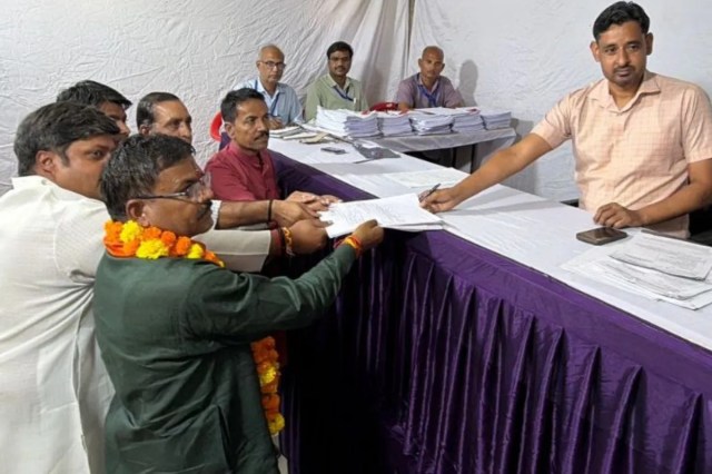 अंता उपचुनाव: BJP प्रत्याशी मोरपाल सुमन ने दाखिल किया नामांकन, MP दुष्यंत सिंह सहित कई नेता रहे मौजूद