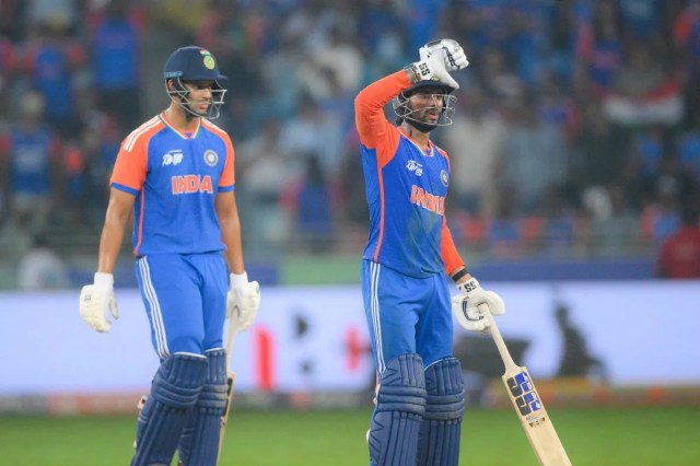 ‘नहीं हिल रही थीं अंगुलियां, काटने पड़े थे ग्लव्स’ चलते मैच से पहुंचे हॉस्पिटल, तिलक वर्मा ने अपनी खतरनाक बीमारी का किया खुलासा