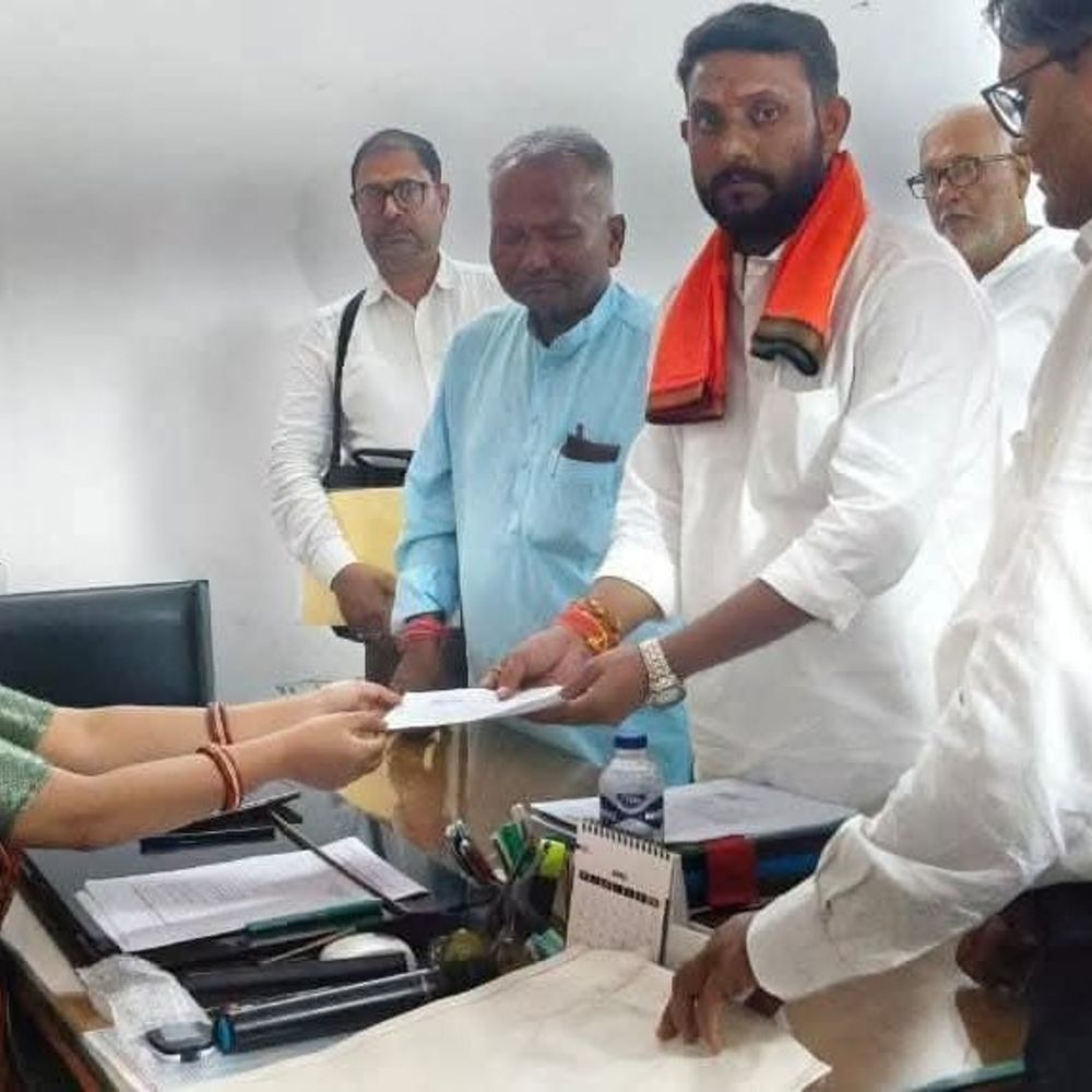 झंझारपुर-राजनगर विधानसभा: 6 उम्मीदवारों ने भरा नामांकन:जनसुराज, भाजपा सहित अन्य दलों के प्रत्याशियों ने दाखिल किए पर्चे