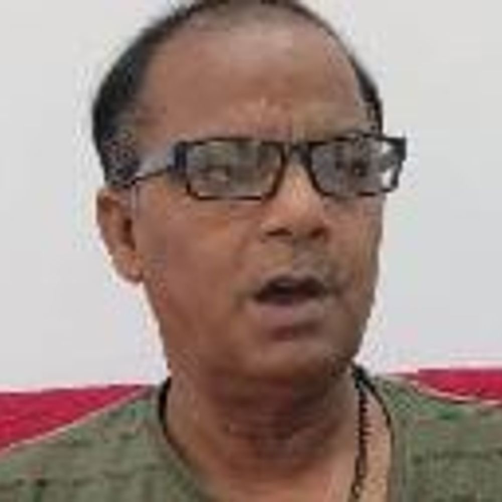 डीएम कार्यालय से सेवानिवृत्त कर्मचारी से 2 लाख की ठगी:बैंक कर्मी बनकर साइबर ठगों ने उड़ाए रुपए