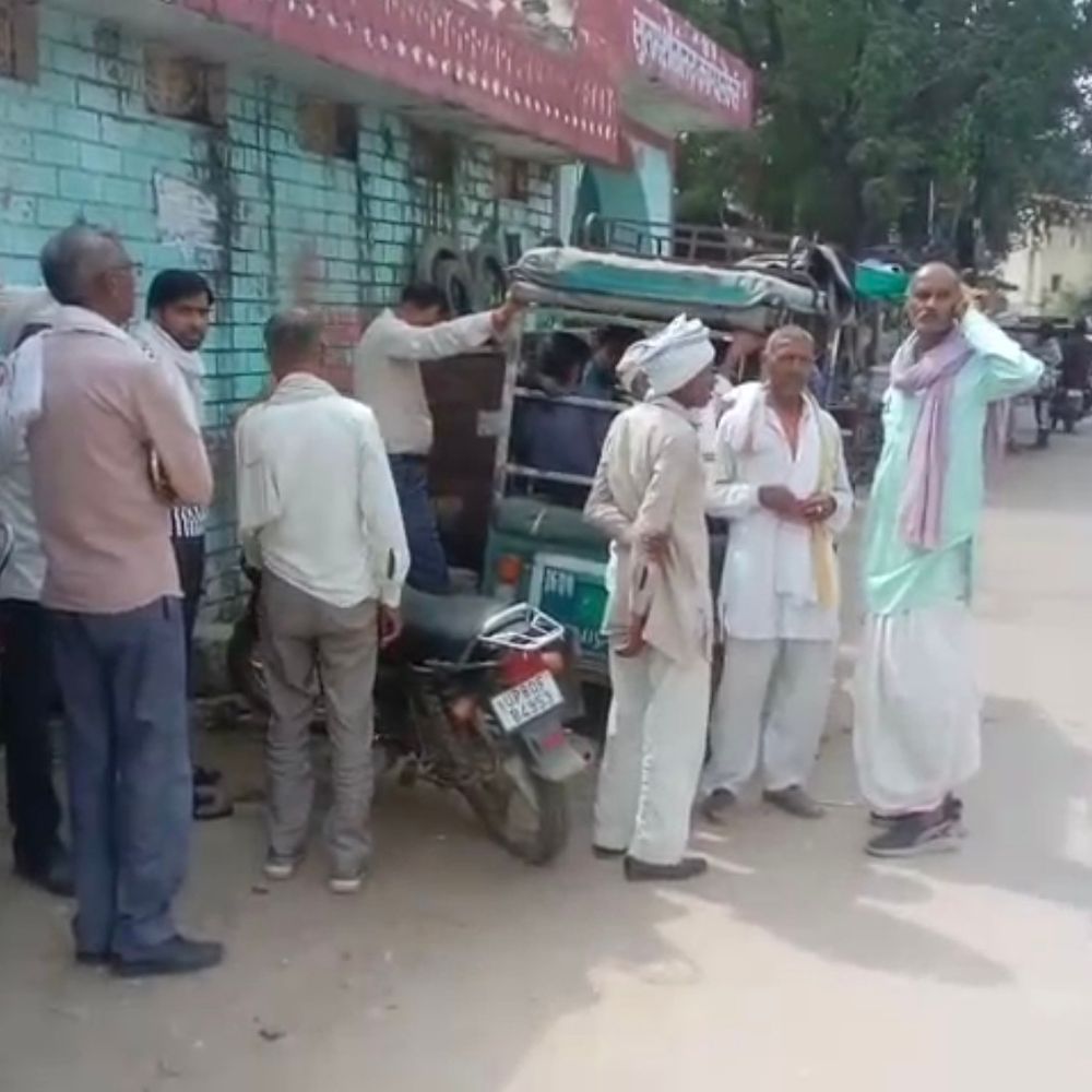 धौलपुर में अज्ञात वाहन की टक्कर से युवक की मौत:बसई नवाब चौकी क्षेत्र में हुआ हादसा, मामला दर्ज