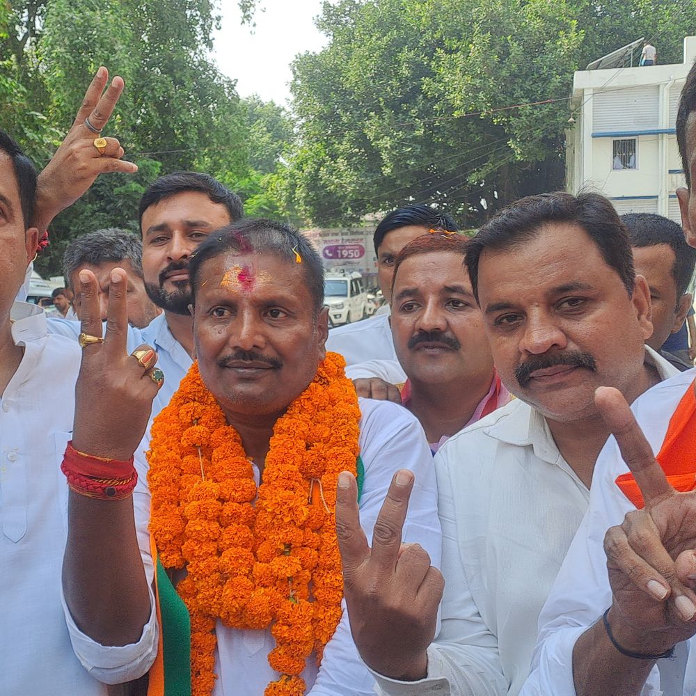 भाजपा उम्मीदवार सुबास सिंह ने किया नामांकन:मतदाताओं से बोले- बेटा समझ कर दें आशीर्वाद, नाराज कार्यकर्ताओं को जल्द ही मना लिया जाएगा