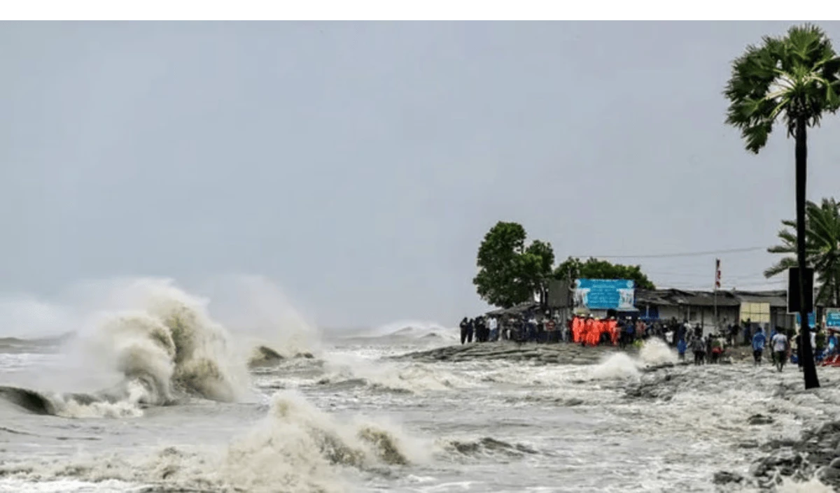 Cyclone Montha: आंध्र, ओडिशा और तमिलनाडु समेत पूर्वी तटीय राज्यों पर खतरा! IMD ने जारी किया हाई अलर्ट, NDRF तैनात