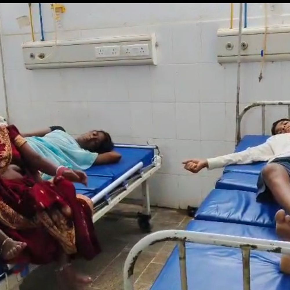 रजौली में छठ घाट पर दो पक्षों में मारपीट:11 लोग घायल, तीन छठ व्रती सहित 6 महिलाओं को भी आईं चोटें