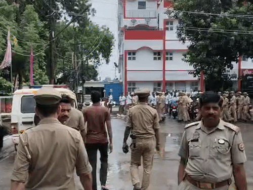 पुलिस भर्ती परीक्षा के लिए 7.5 हजार अभ्यर्थी शहर में:प्रयागराज में कंप्यूटर ऑपरेटर ग्रेड-ए परीक्षा आज, एएसआई परीक्षा कल