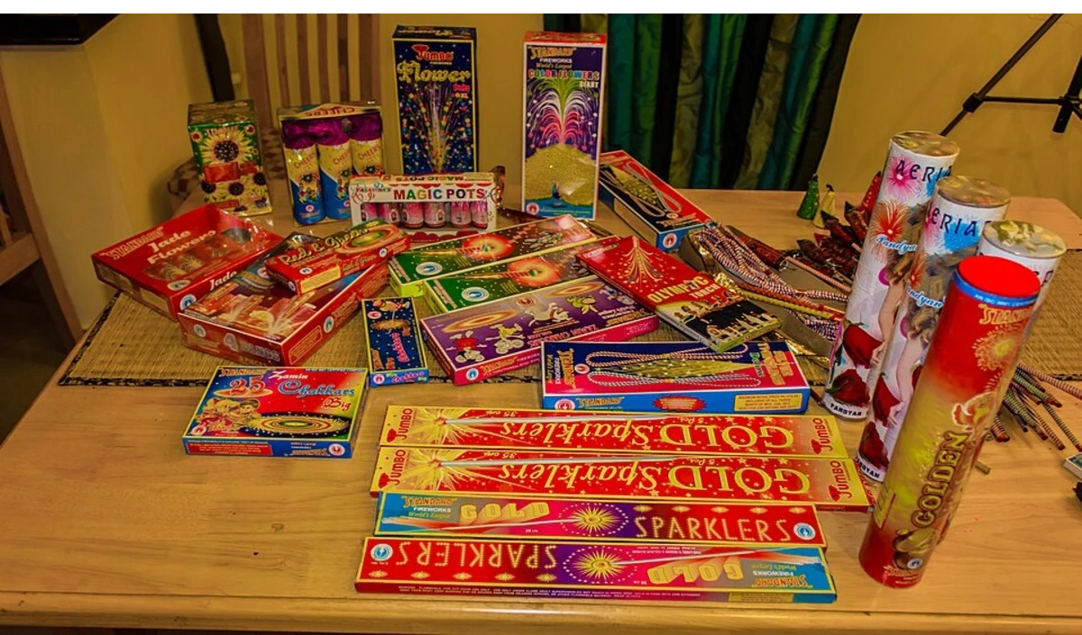 दिल्ली में इस बार दिवाली होगी ग्रीन पटाखों वाली: जानिए क्या हैं खतरे और सच्चाई