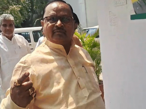 गोपालपुर विधायक गोपाल मंडल को जेडीयू से निकाला:संगठन विरोधी काम करने का आरोप, प्रदेश महासचिव ने जारी की चिट्ठी, निर्दलीय लड़ रहे चुनाव