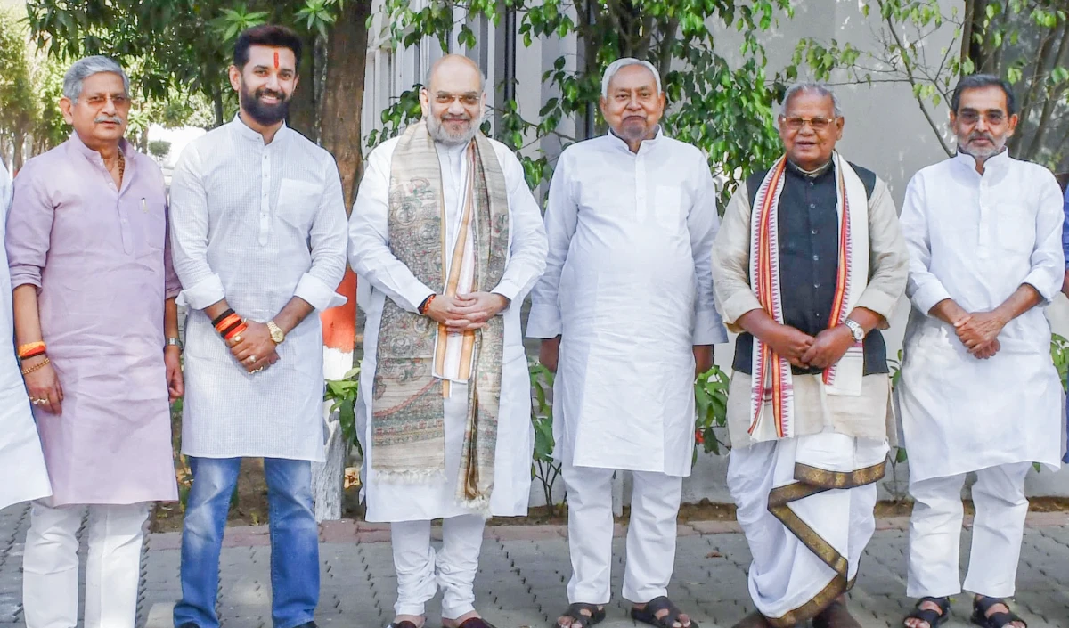 Bihar Assembly Election | बिहार राजग में सीट बंटवारे के बाद अंदरूनी कलह, मांझी-कुशवाहा का असंतोष आया सामने