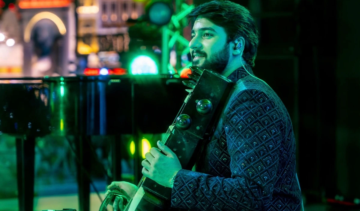 सारंगी को नया अवतार! दुबई में सूफी से बॉलीवुड तक, Nabeel Khan का संगीत मचाएगा धमाल