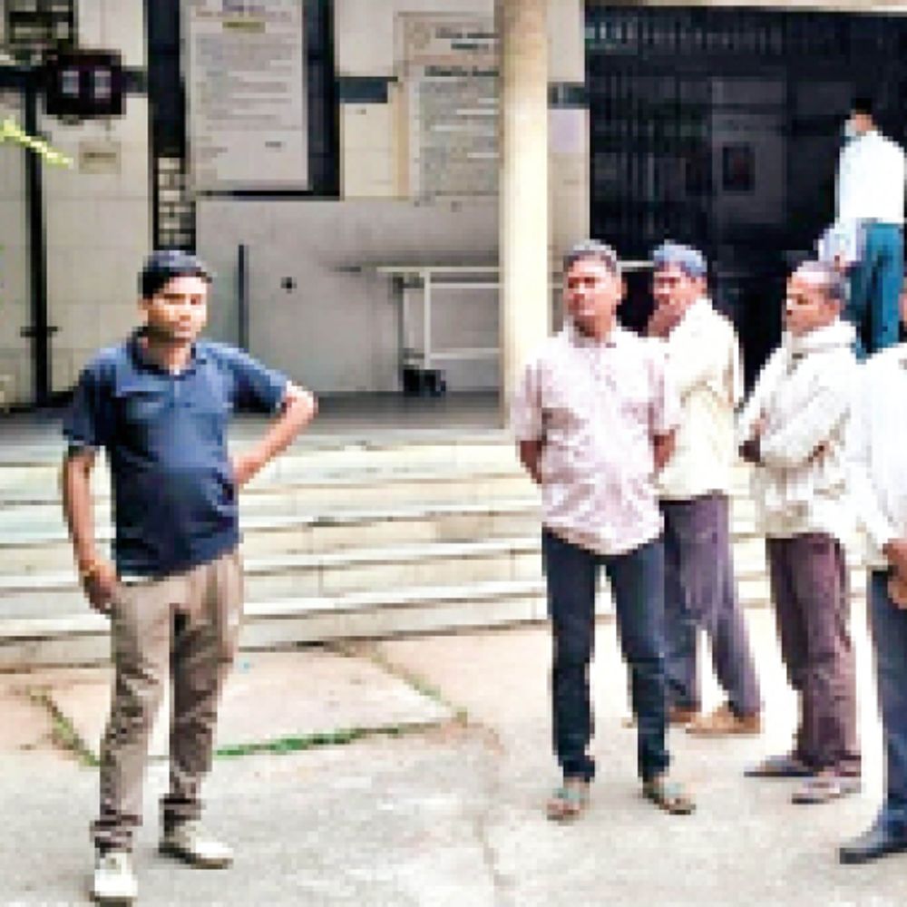 बिल्हा थाना क्षेत्र की घटना:स्पंज आयरन प्लांट में सड़ी जाली टूटी ऊंचाई से गिरा क्रेन ऑपरेटर, मौत