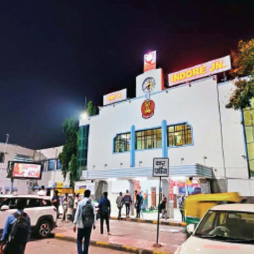 रेलवे:त्योहार बाद भी मुंबई-पुणे रूट पर 140% यात्री दबाव, इंदौर-दौंड में तत्काल में भी रिग्रेट पोजिशन