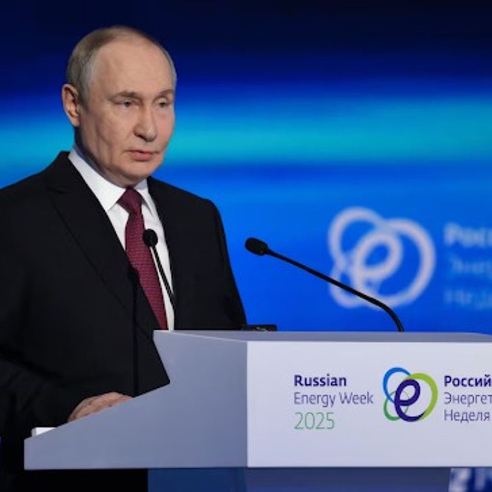 पुतिन बोले-अमेरिकी टॉकहॉक मिसाइलों से हमला हुआ तो जवाब देंगे:टकराव में बातचीत बेहतर विकल्प; US ने रूसी तेल कंपनियों पर प्रतिबंध लगाया था