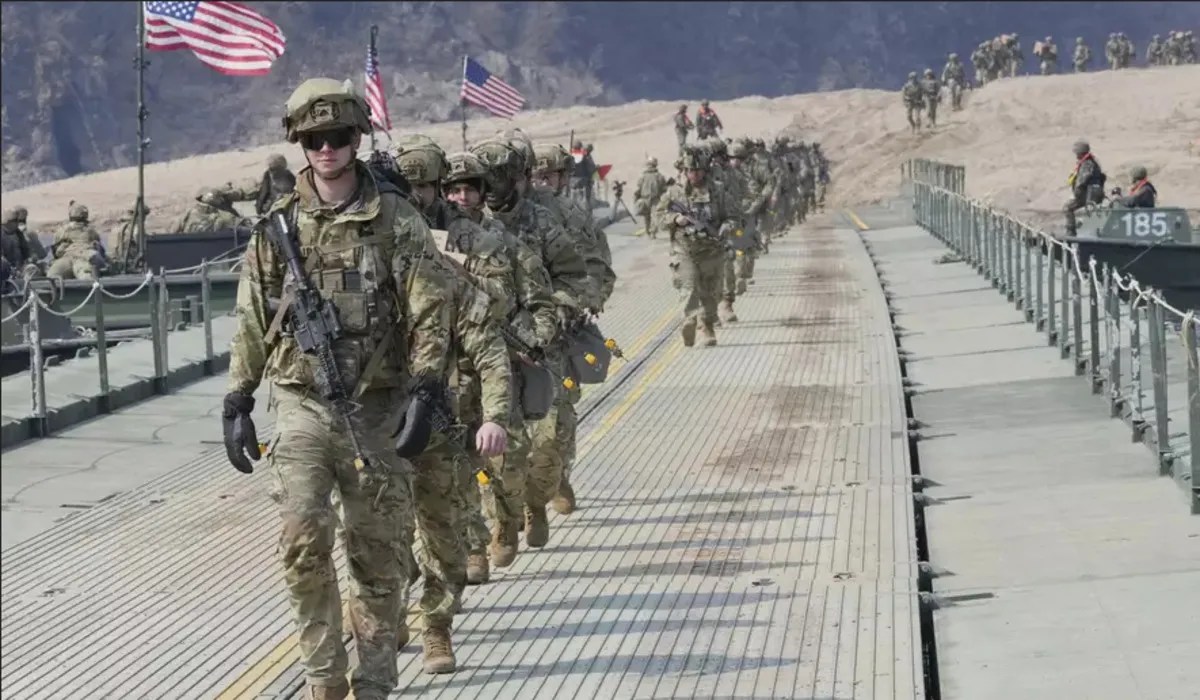 सरकारी शटडाउन के बीच पेंटागन को मिला 1,100 करोड़ का डोनेशन, सेना को सैलरी देने में मिलेगी मदद