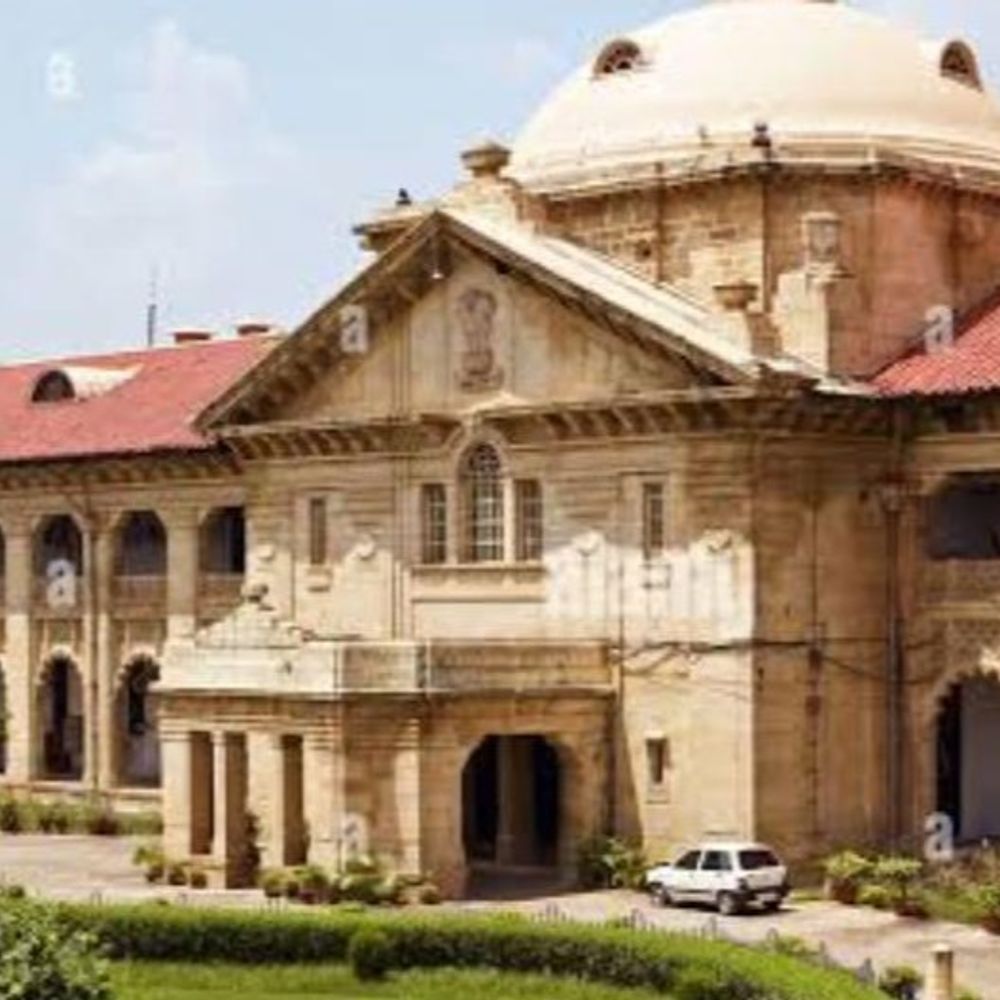 एसडीएम करछना को अवमानना नोटिस:हाईकोर्ट ने कहा-आदेश की अवहेलना के लिए क्यों न उनके विरुद्ध अवमानना की कार्यवाही की जाए