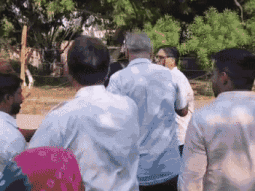 MDU ने विवाद का ठीकरा 3 छात्र नेताओं पर फोड़ा:कहा-निजी स्वार्थ के लिए महिला कर्मियों को भड़काया; पीरियड्स की पुष्टि के लिए कपड़े उतरवाए थे