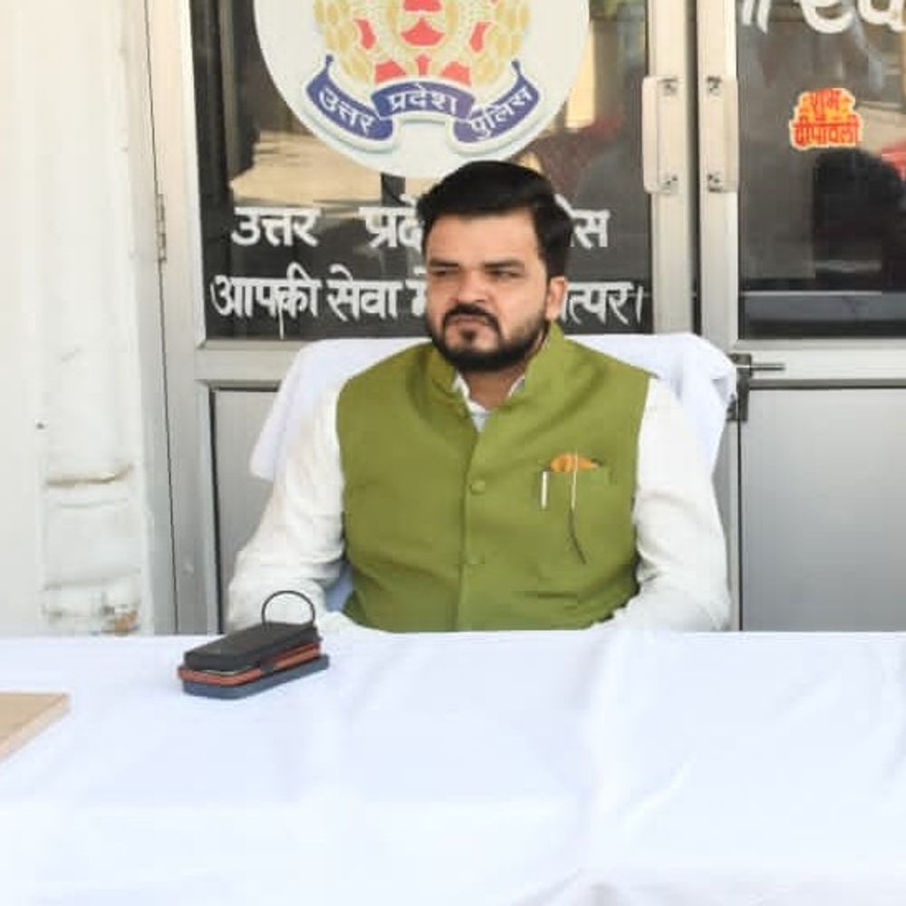 रामपुर डीएम ने लापरवाही पर 3 अधिकारियों का वेतन रोका:एसआईआर में लापरवाही बरतने पर चुनाव आयोग को लिखा पत्र