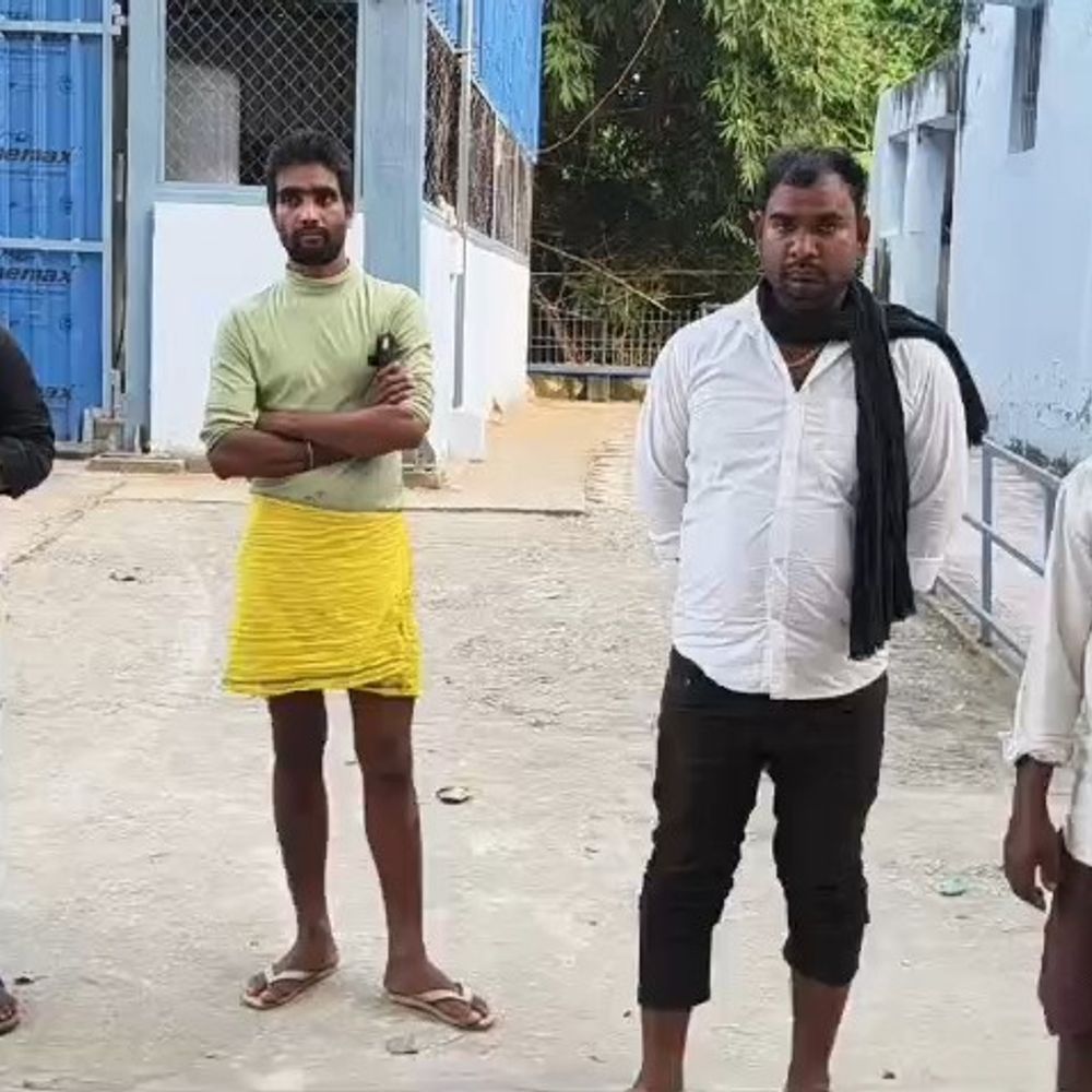 कैमूर में ऑटो की टक्कर से मासूम की मौत:मां के साथ सड़क किनारे बैठा था, परिजनों ने विरोध में रोड जाम की