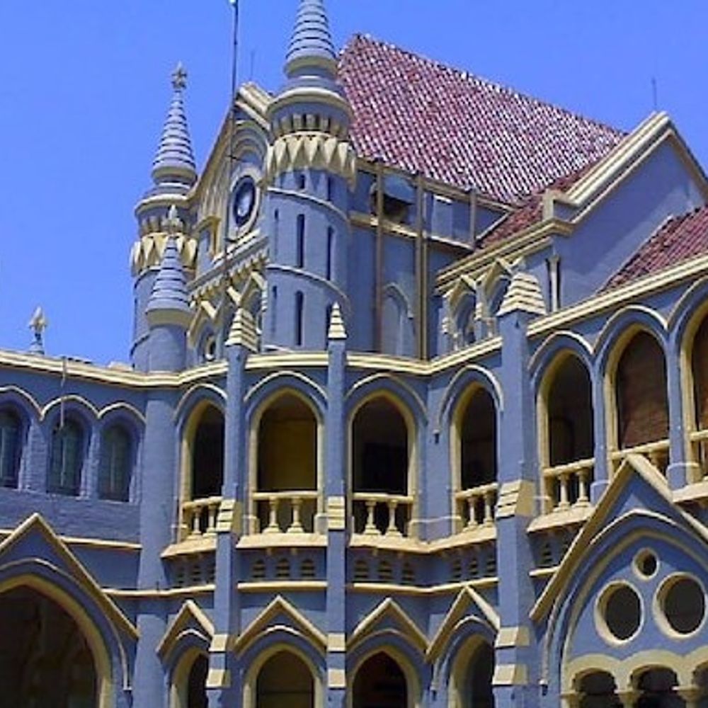 पूर्व डीन ने दस्तावेज देने से किया इंकार:लिंक भेजने पर भी नहीं जुड़ीं, जबलपुर हाईकोर्ट ने कहा-सोमवार को हाजिर हों वरना सख्त कार्रवाई होगी