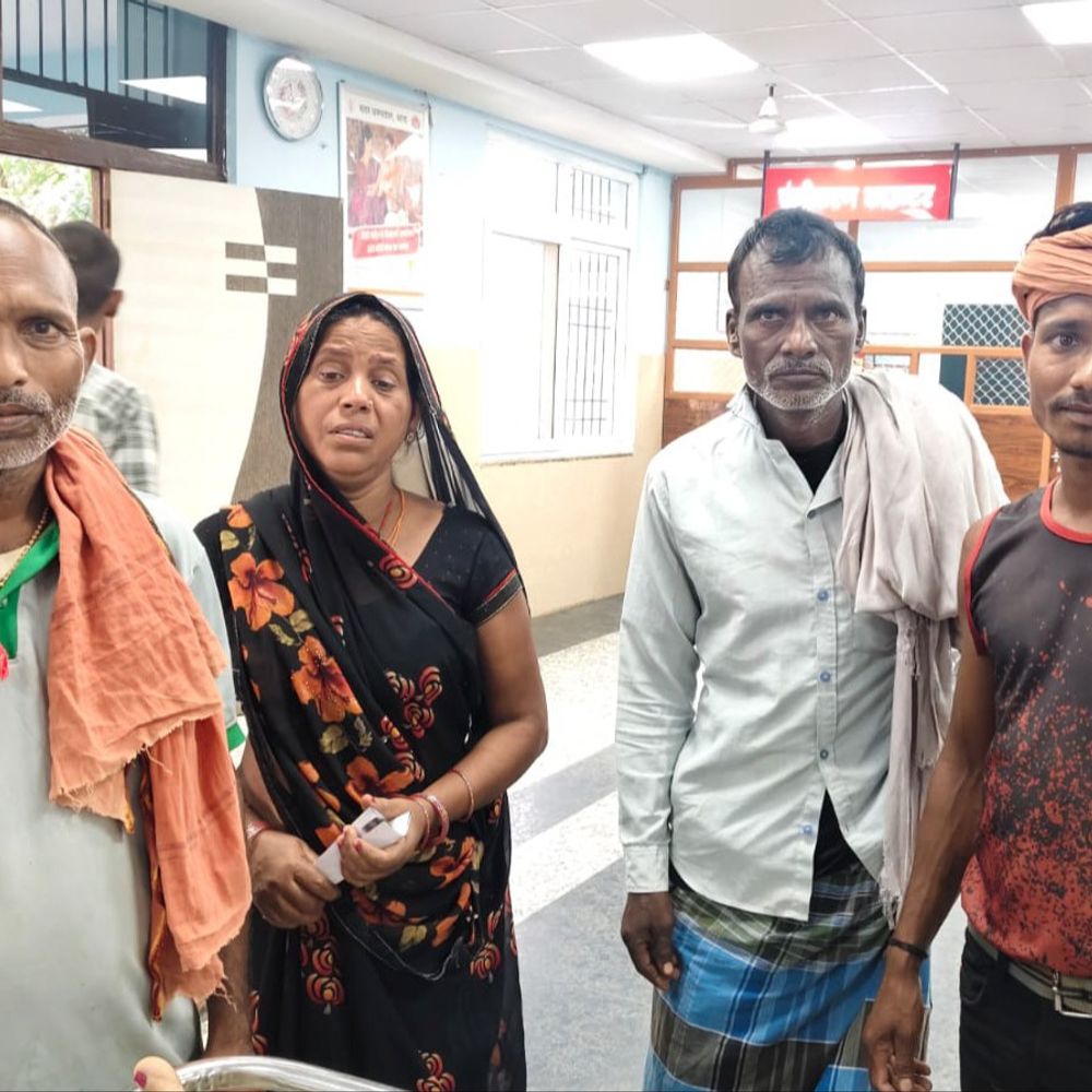 भोजपुर में महिला ने की खुदकुशी:घर में पंखे से लटका मिला शव; मायके से लौटने के बाद लगाई फांसी, कारण स्पष्ट नहीं