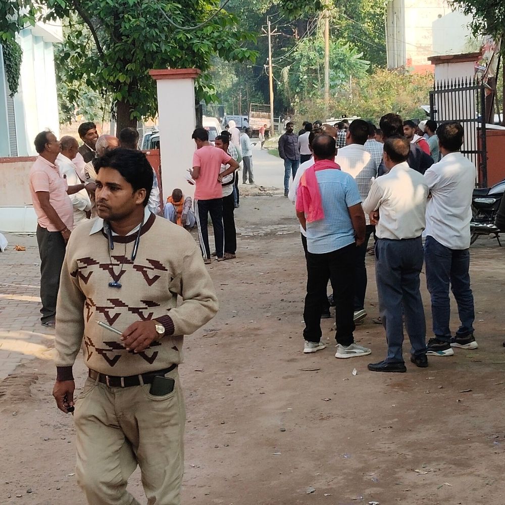 पिकअप से गिरकर महिला की मौत:पूरामुफ्ती में कानपुर हाईवे पर हुआ हादसा, भाई ने दर्ज कराया मुकदमा