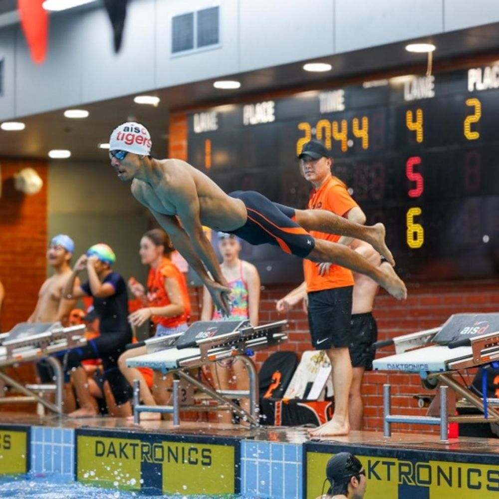 आदित्य ने साईसा तैराकी प्रतियोगिता में दो कांस्य पदक जीते:श्रीलंका में आयोजित प्रतियोगिता में दिखाया दम, पहले भी जीत चुके कई मेडल