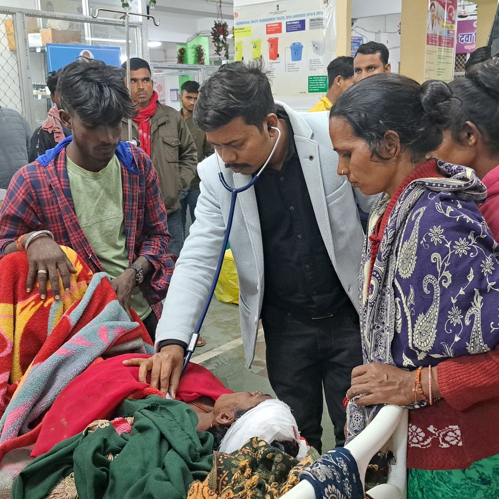 हवेली खड़गपुर के रतैठा गांव में मामूली विवाद में मारपीट:दो पक्षों के 10 लोग घायल, दो गंभीर रेफर