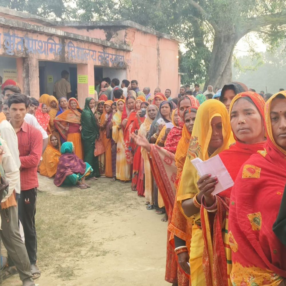 मधुबनी की सभी दस सीटों पर मतदान जारी:सुबह 11बजे तक 28.87% मतदान, नेपाल सीमा पूरी तरह सील