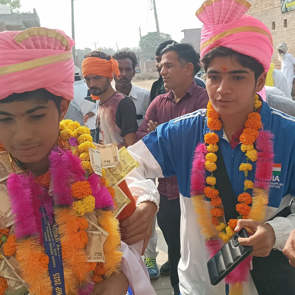 सिरसा की प्रतिज्ञा ने राष्ट्रीय ग्रेपलिंग चैंपियनशिप में जीता स्वर्ण:गांव पहुंचने पर किया स्वागत, देहरादून में आयोजित हुई थी जूनियर नेशनल चैंपियनशिप