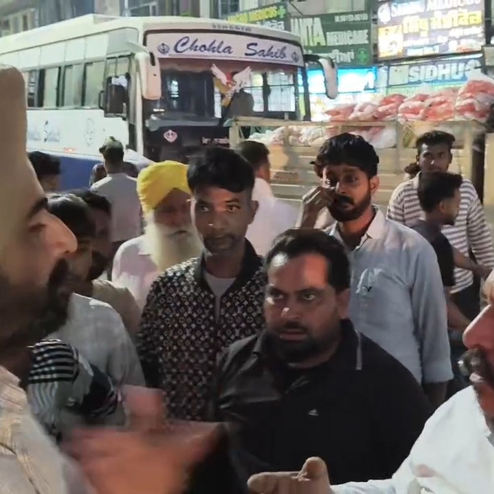 अमृतसर अस्पताल में नवजात की संदिग्ध हालात में मौत:परिजनों ने गलत इंजेक्शन का आरोप लगा सड़क जाम की, पुलिस के समझाने पर माने