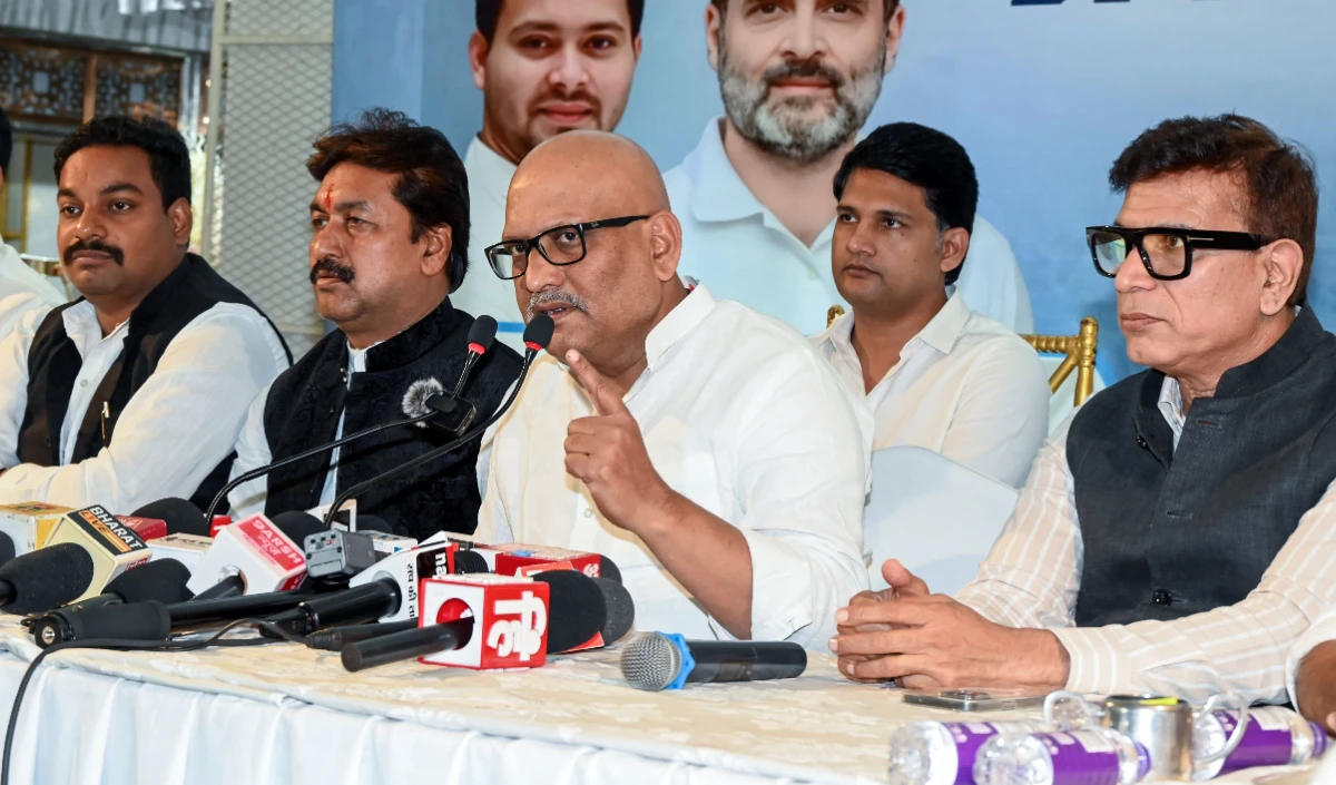 दिल्ली धमाके पर कांग्रेस हमलावर, अजय राय बोले- पुलवामा-पहलगाम जैसी निष्क्रियता, अमित शाह तुरंत इस्तीफा दें