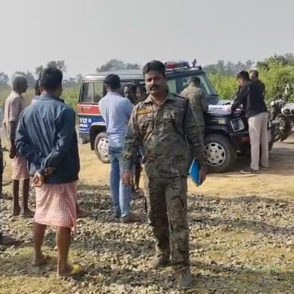 कर्ज से परेशान युवक ने की आत्महत्या:बोकारो में रेलवे ट्रैक से मिला शव, 2 लाख रुपए का था कर्ज