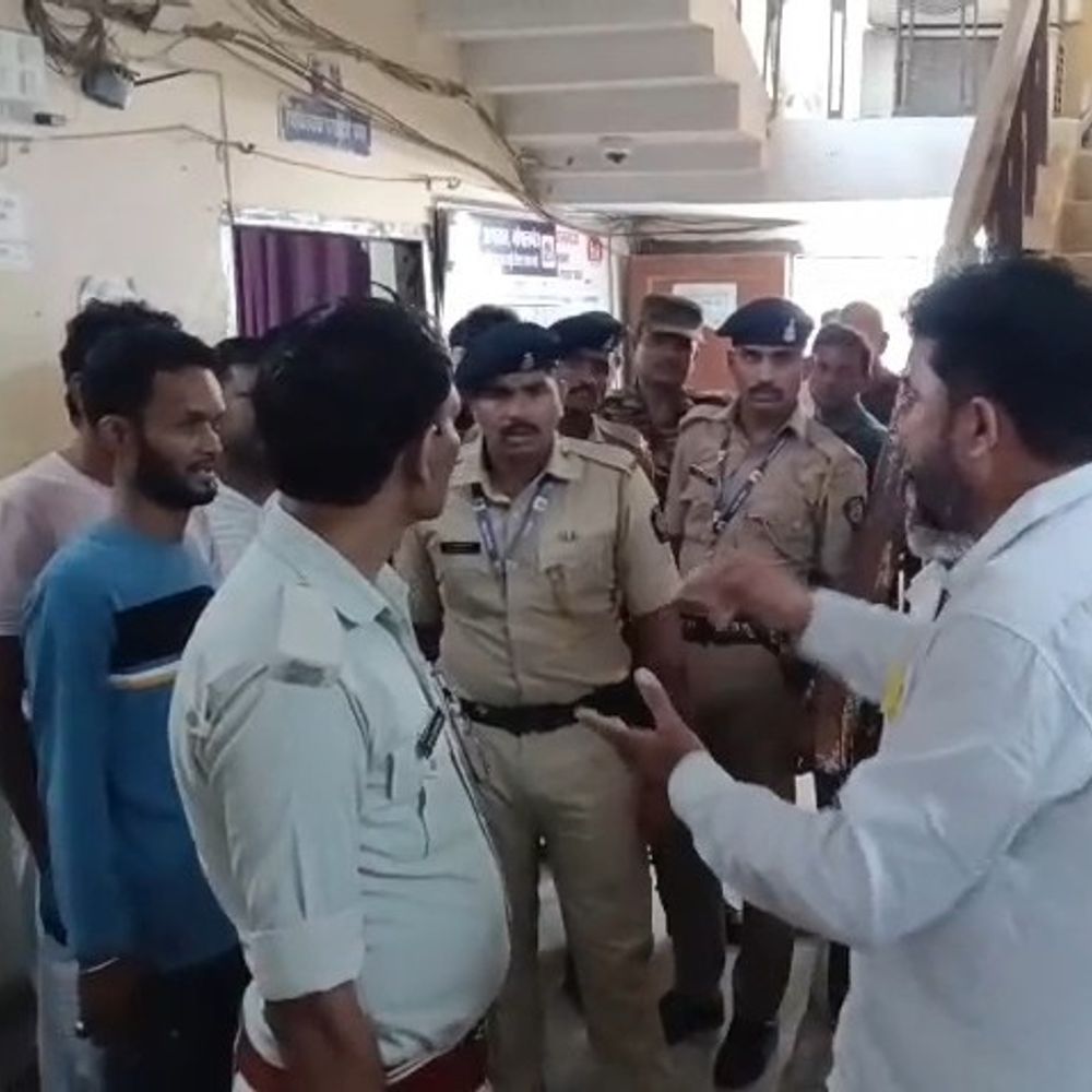 गोपालगंज के सदर अस्पताल में मरीज की मौत:परिजनों ने इलाज में लापरवाही का आरोप लगा किया हंगामा