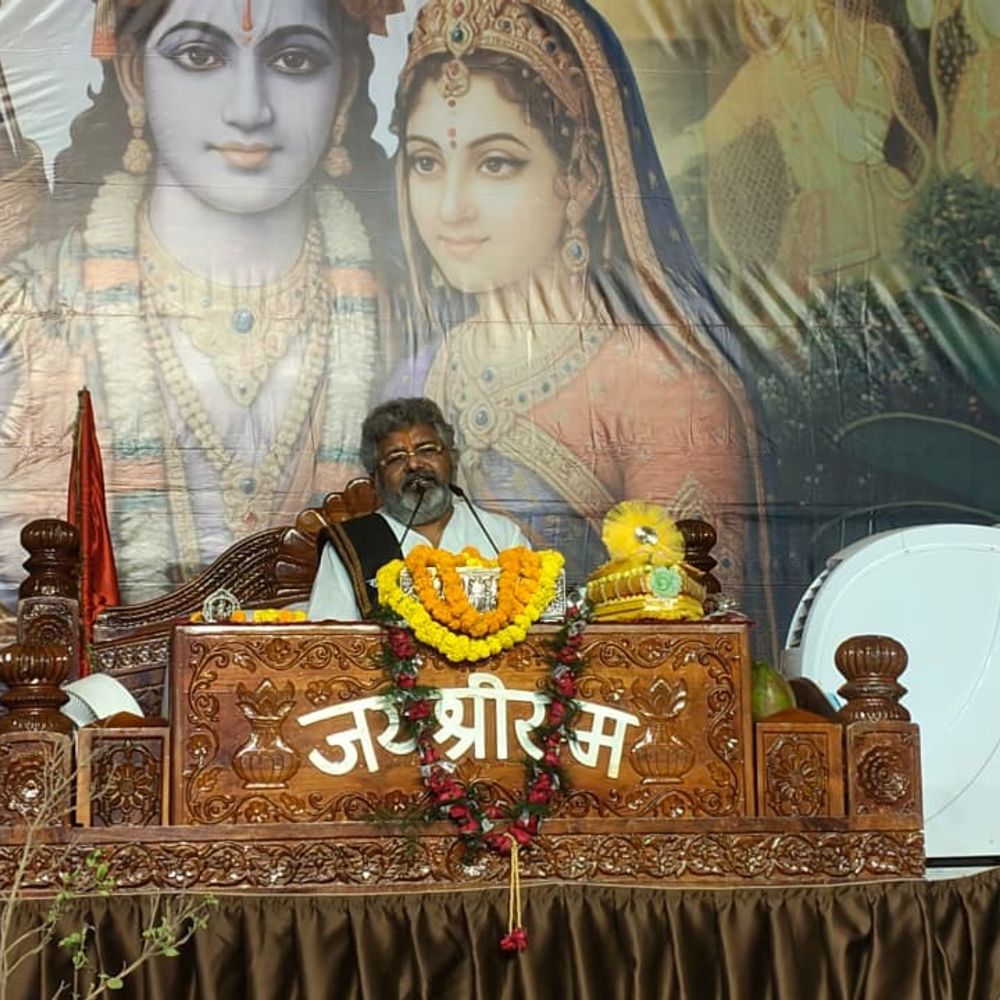 सिमराही में रामकथा का तीसरा दिन:कथावाचक ने शिव-विवाह और राम जन्म प्रसंग बताया, उमड़ी भक्तों की भीड़