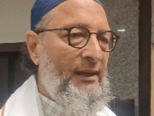 ‘सीमांचल के मुसलमानों को घुसपैठिया क्यों कहा जाता है’- ओवैसी:बोले-कांग्रेस-राजद इस मुद्दे पर कोई जवाब नहीं देते