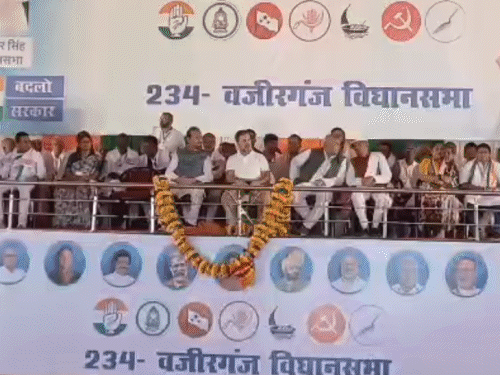 ‘मोदी ने वोट चोरी कर दिल्ली में जंगलराज लागू किया’:वजीरगंज में राहुल गांधी बोले- नीतीश कुमार, नरेंद्र मोदी बिना वोट चोरी किए बिहार में सरकार नहीं बना सकते