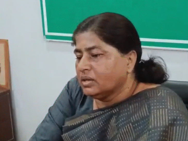 ‘धमदाहा में चुनाव को प्रभावित किया जा रहा है’:संतोष कुशवाहा ने लगाए गंभीर आरोप; लेसी सिंह बोलीं- पप्पू यादव कंधे पर बंदूक रखकर चला रहे हैं