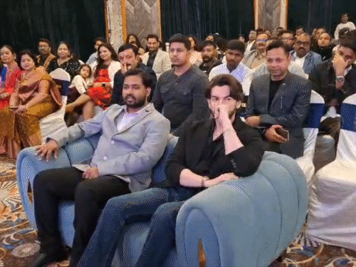 बॉलीवुड एक्टर नील नितिन मुकेश बोले-पटना वाले बहुत मिलनसार हैं:खान सर के साथ होटल पनाश के कार्यक्रम में पहुंचे, कहा- यहां लोग दिल से स्वागत करते हैं