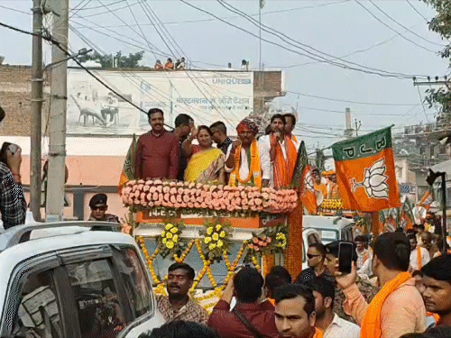 अरवल पहुंचीं दिल्ली की मुख्यमंत्री रेखा गुप्ता:पूर्व मंत्री नागमणि भी रहे मौजूद, NDA प्रत्याशी मनोज शर्मा के लिए किया प्रचार